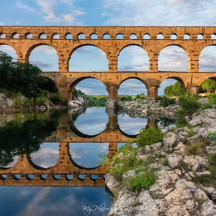 Пон дю Гар - прочутия римски акведукт във Франция