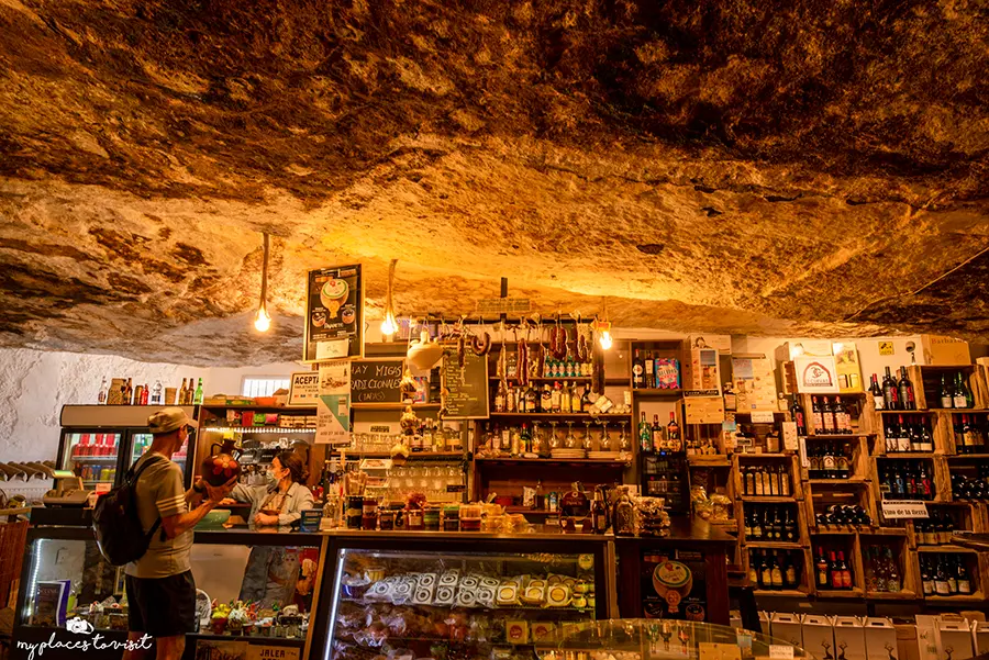 Сетенил де лас Бодегас, магазин в пещерата